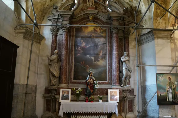 Oltar posvećen sv. Antunu Opatu