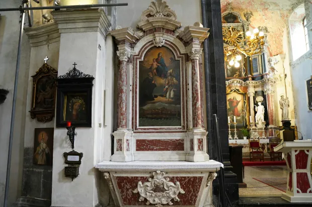 Oltar posvećen sv. Filipu Neriju